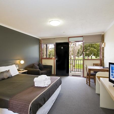 Lorne Coachman Inn Esterno foto