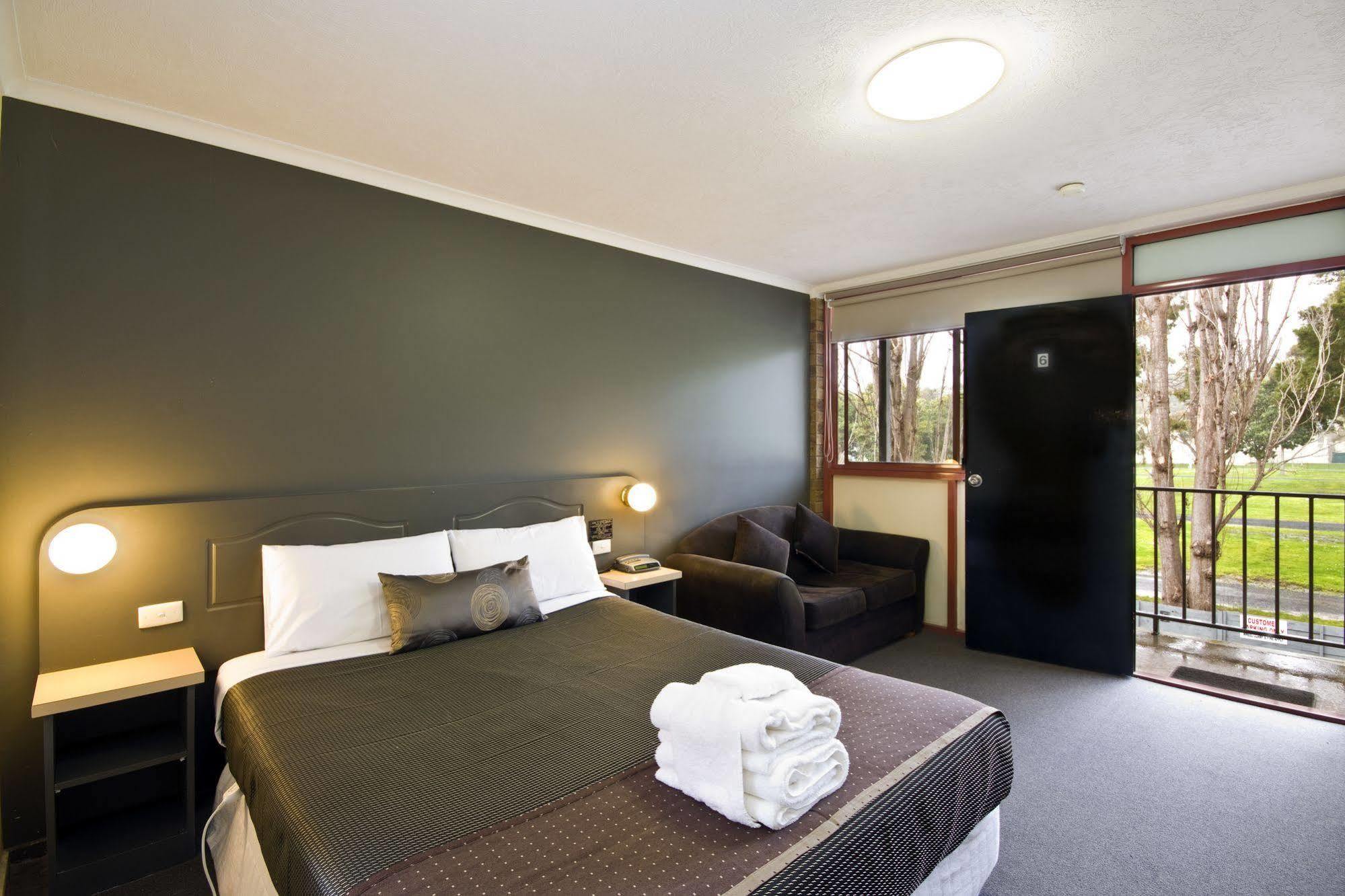 Lorne Coachman Inn Esterno foto